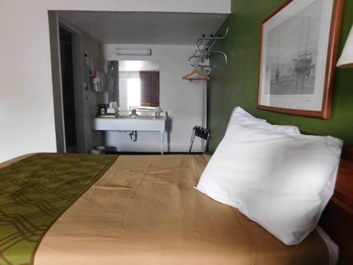 Imagen de la habitación del Hotel Econo Lodge Conway. Foto 6
