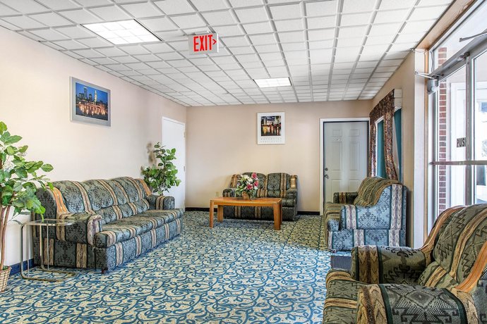 Imagen de los interiores del Hotel Econo Lodge Cranston - Providence. Foto 15