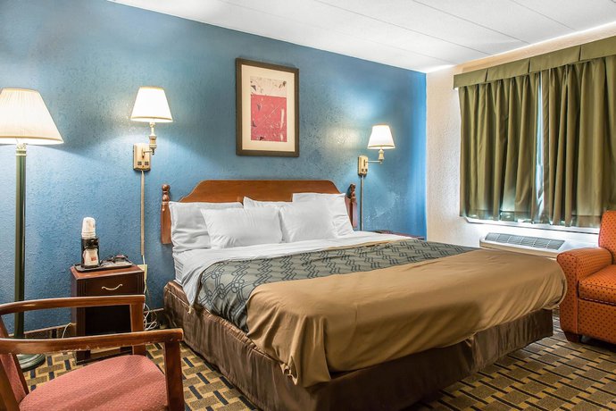 Imagen de la habitación del Hotel Econo Lodge Cranston - Providence. Foto 12