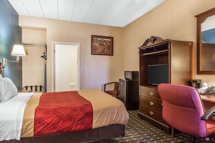 Imagen de la habitación del Hotel Econo Lodge Cranston - Providence. Foto 13
