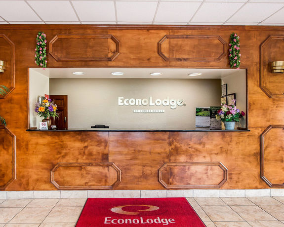 Imagen de los interiores del Hotel Econo Lodge Cullman South. Foto 13
