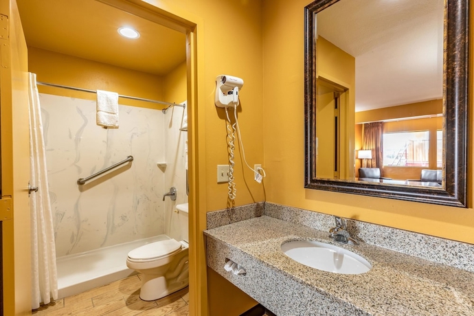 Imagen de la habitación del Hotel Econo Lodge Cumberland. Foto 15