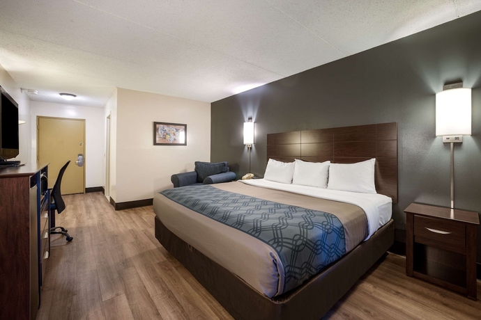 Imagen de la habitación del Hotel Econo Lodge Darien Lakes. Foto 9