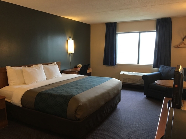 Imagen de la habitación del Hotel Econo Lodge Darien Lakes. Foto 13