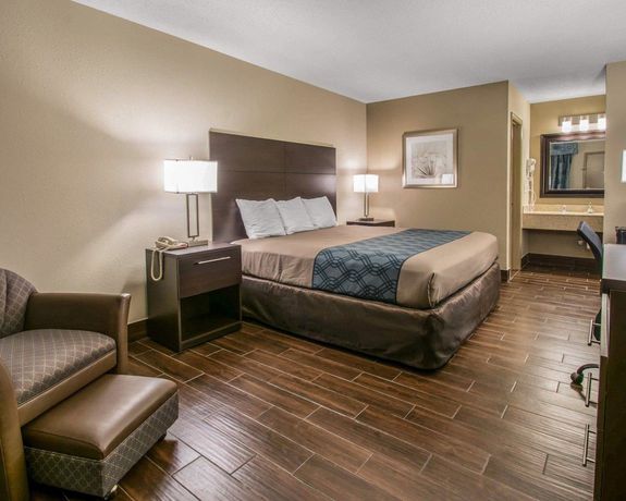 Imagen de la habitación del Hotel Econo Lodge Defuniak Springs I-10. Foto 15
