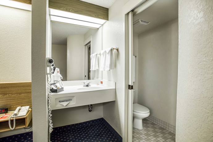 Imagen de la habitación del Hotel Econo Lodge Denver International Airport. Foto 9