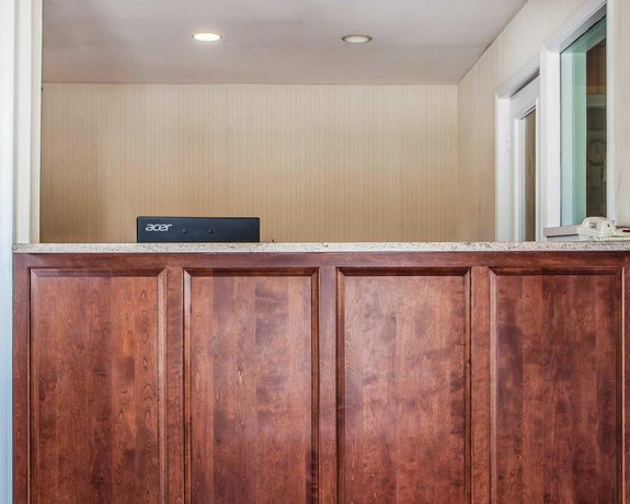 Imagen de los interiores del Hotel Econo Lodge Douglassville - Pottstown. Foto 19