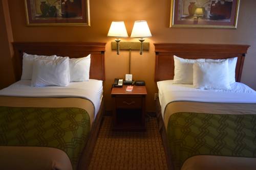 Imagen de la habitación del Hotel Econo Lodge Downtown Louisville. Foto 5