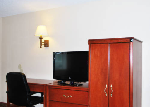 Imagen de la habitación del Hotel Econo Lodge Downtown Louisville. Foto 9