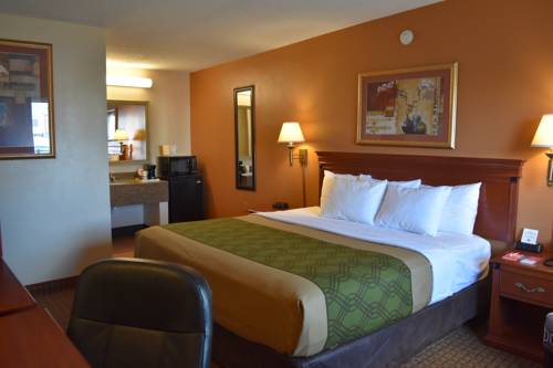 Imagen de la habitación del Hotel Econo Lodge Downtown Louisville. Foto 13