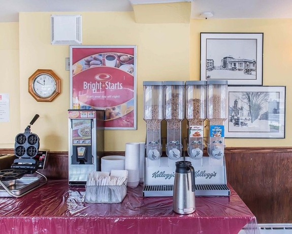 Imagen del bar/restaurante del Hotel Econo Lodge Downtown Ottawa. Foto 4