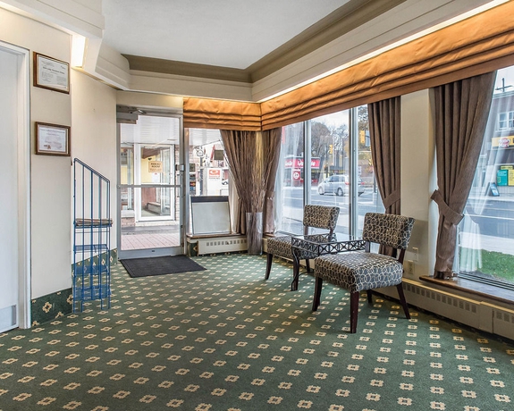 Imagen de los interiores del Hotel Econo Lodge Downtown Ottawa. Foto 15