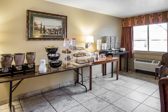 Imagen del bar/restaurante del Hotel Econo Lodge Downtown, Salt Lake CIty. Foto 2