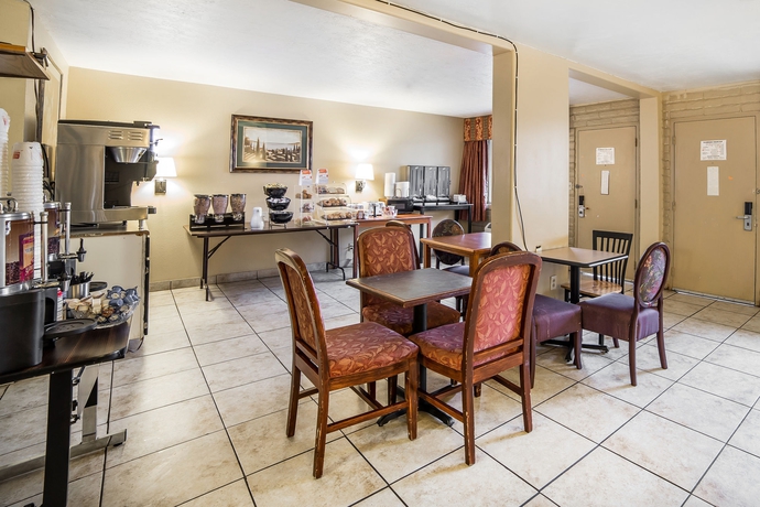 Imagen del bar/restaurante del Hotel Econo Lodge Downtown, Salt Lake CIty. Foto 4