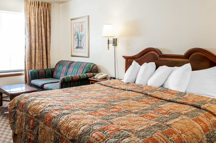 Imagen de la habitación del Hotel Econo Lodge, EAGLE NEST, NM. Foto 5