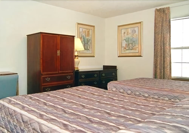 Imagen de la habitación del Hotel Econo Lodge, EAGLE NEST, NM. Foto 8