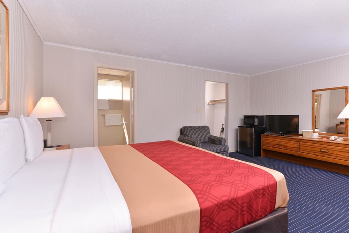 Imagen de la habitación del Hotel Econo Lodge, East Hartford. Foto 3
