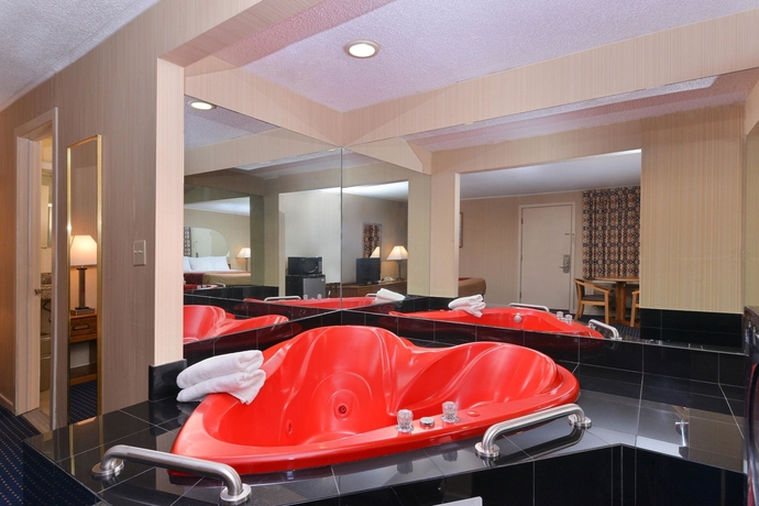 Imagen de la habitación del Hotel Econo Lodge, East Hartford. Foto 14