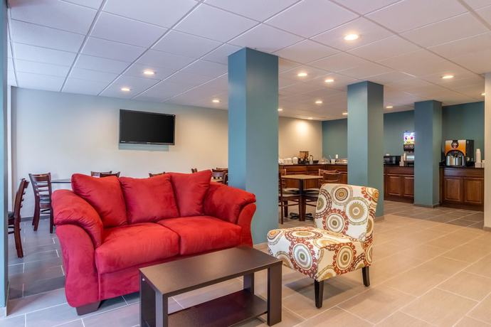 Imagen de los interiores del Hotel Econo Lodge East Ridge. Foto 18