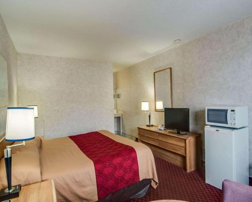 Imagen general del Hotel Econo Lodge East Staunton. Foto 1
