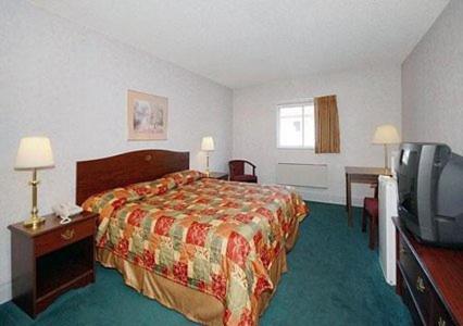 Imagen de la habitación del Hotel Econo Lodge East Staunton. Foto 8