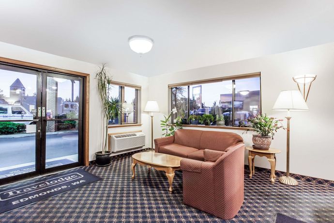 Imagen de los interiores del Hotel Econo Lodge Edmonds North Seattle. Foto 11