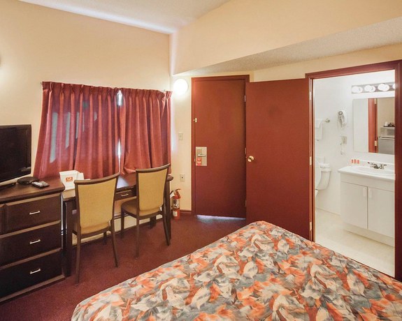 Imagen de la habitación del Hotel Econo Lodge Edson. Foto 8