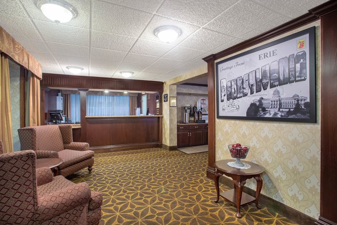 Imagen de los interiores del Hotel Econo Lodge, Erie. Foto 19