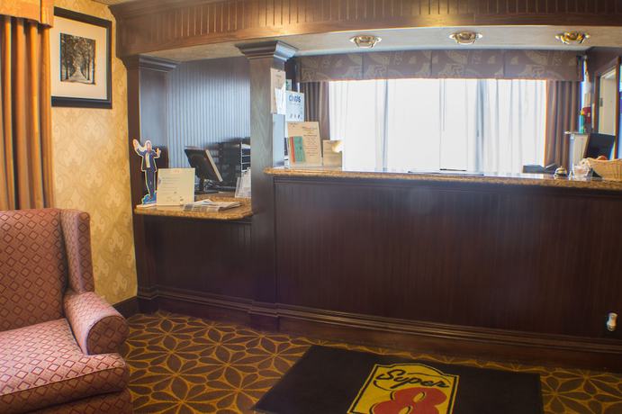 Imagen de los interiores del Hotel Econo Lodge, Erie. Foto 20