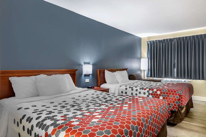 Imagen de la habitación del Hotel Econo Lodge Erlanger. Foto 5