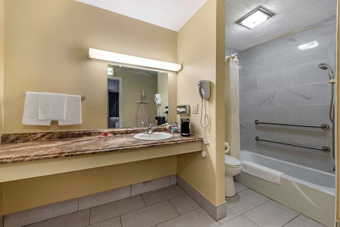 Imagen de la habitación del Hotel Econo Lodge Erlanger. Foto 7