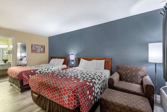Imagen de la habitación del Hotel Econo Lodge Erlanger. Foto 11