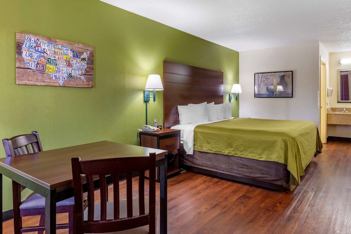 Imagen de la habitación del Hotel Econo Lodge, FAYETTEVILLE. Foto 4