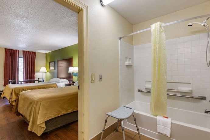 Imagen de la habitación del Hotel Econo Lodge, FAYETTEVILLE. Foto 5