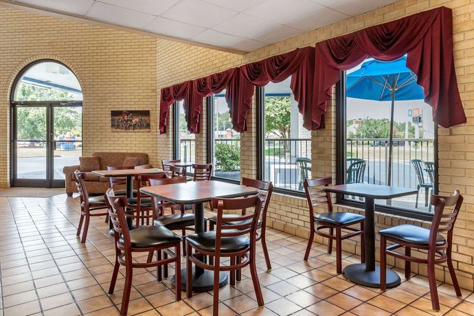 Imagen del bar/restaurante del Hotel Econo Lodge, FAYETTEVILLE. Foto 2