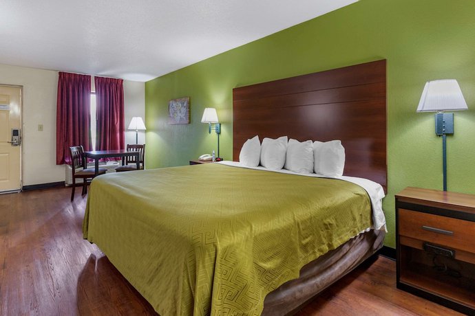 Imagen de la habitación del Hotel Econo Lodge, FAYETTEVILLE. Foto 9