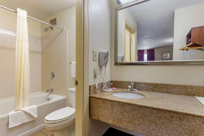 Imagen de la habitación del Hotel Econo Lodge, FAYETTEVILLE. Foto 12
