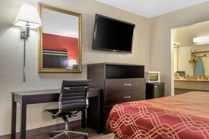 Imagen de la habitación del Hotel Econo Lodge Fort Jackson. Foto 11