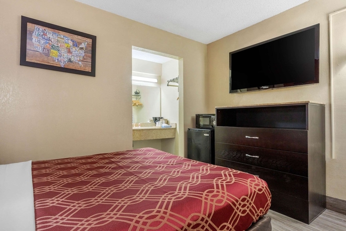 Imagen de la habitación del Hotel Econo Lodge Fort Jackson. Foto 13