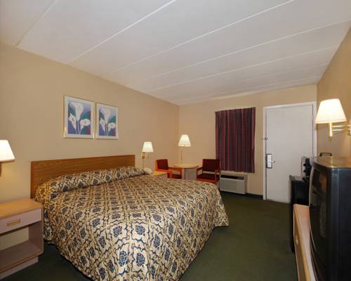Imagen de la habitación del Hotel Econo Lodge Franklin. Foto 6