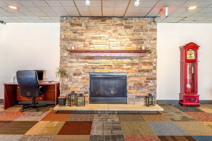 Imagen de los interiores del Hotel Econo Lodge, Fredonia. Foto 15