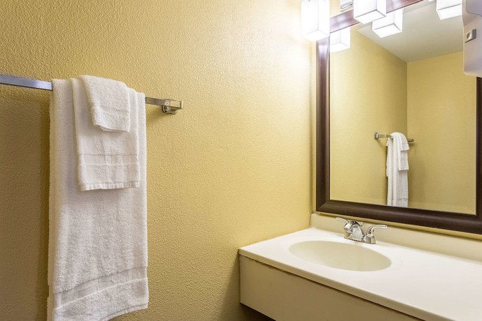 Imagen de la habitación del Hotel Econo Lodge, Fredonia. Foto 4