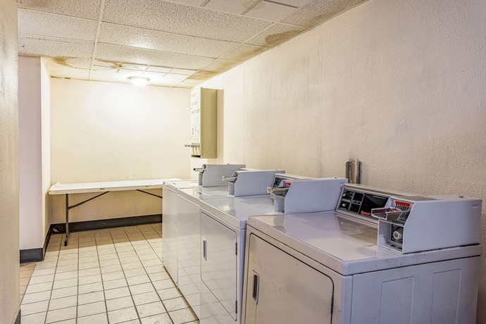 Imagen de los interiores del Hotel Econo Lodge, Fredonia. Foto 18