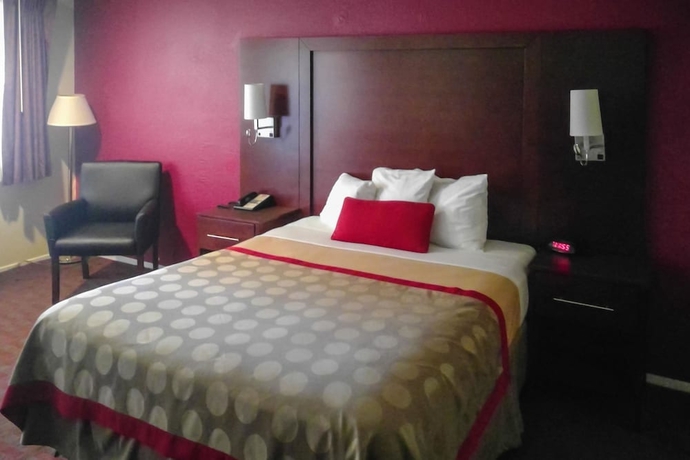 Imagen de la habitación del Hotel Econo Lodge, Gilroy. Foto 4