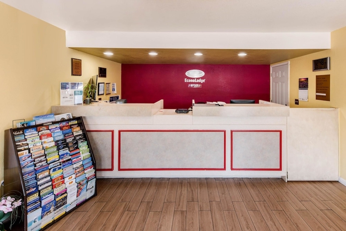 Imagen de los interiores del Hotel Econo Lodge, Gilroy. Foto 19