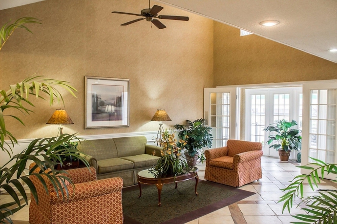 Imagen de los interiores del Hotel Econo Lodge Greenville. Foto 17