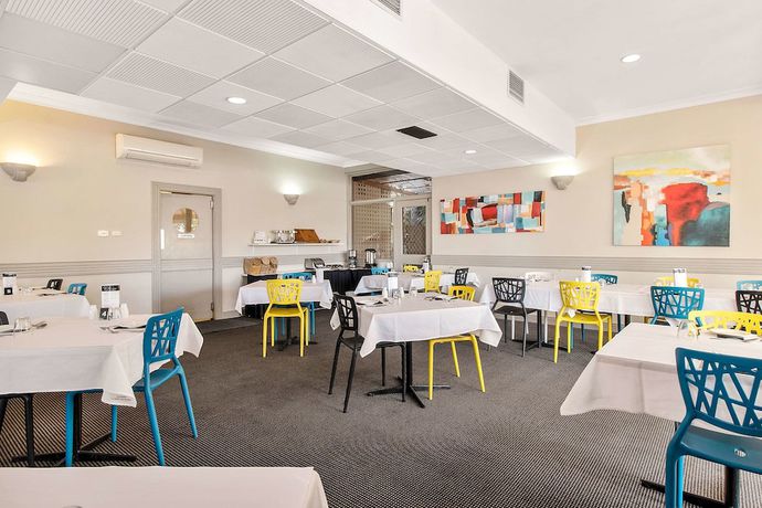 Imagen del bar/restaurante del Hotel Econo Lodge Griffith Motor Inn. Foto 2