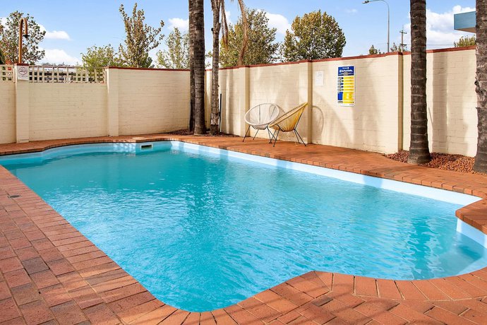 Imagen de la piscina del Hotel Econo Lodge Griffith Motor Inn. Foto 19