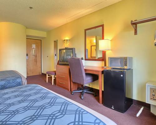 Imagen de la habitación del Hotel Econo Lodge Harrisburg/hershey. Foto 6