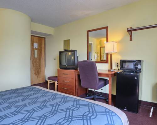 Imagen de la habitación del Hotel Econo Lodge Harrisburg/hershey. Foto 8